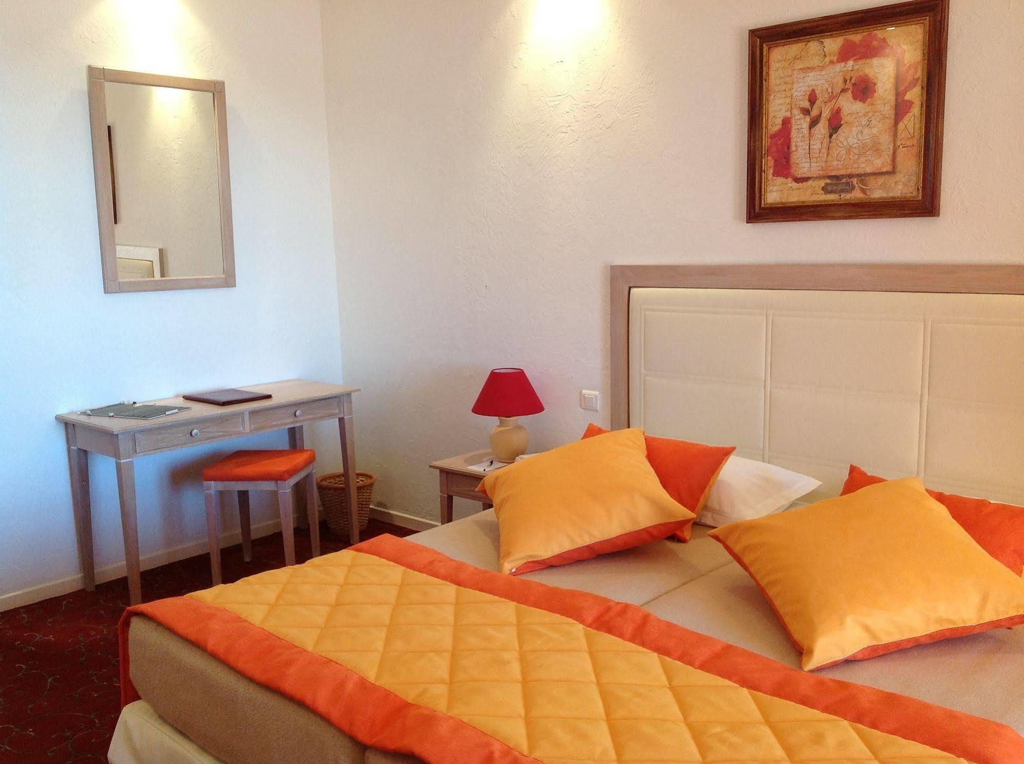 רמטואל Hostellerie Le Baou מראה חיצוני תמונה