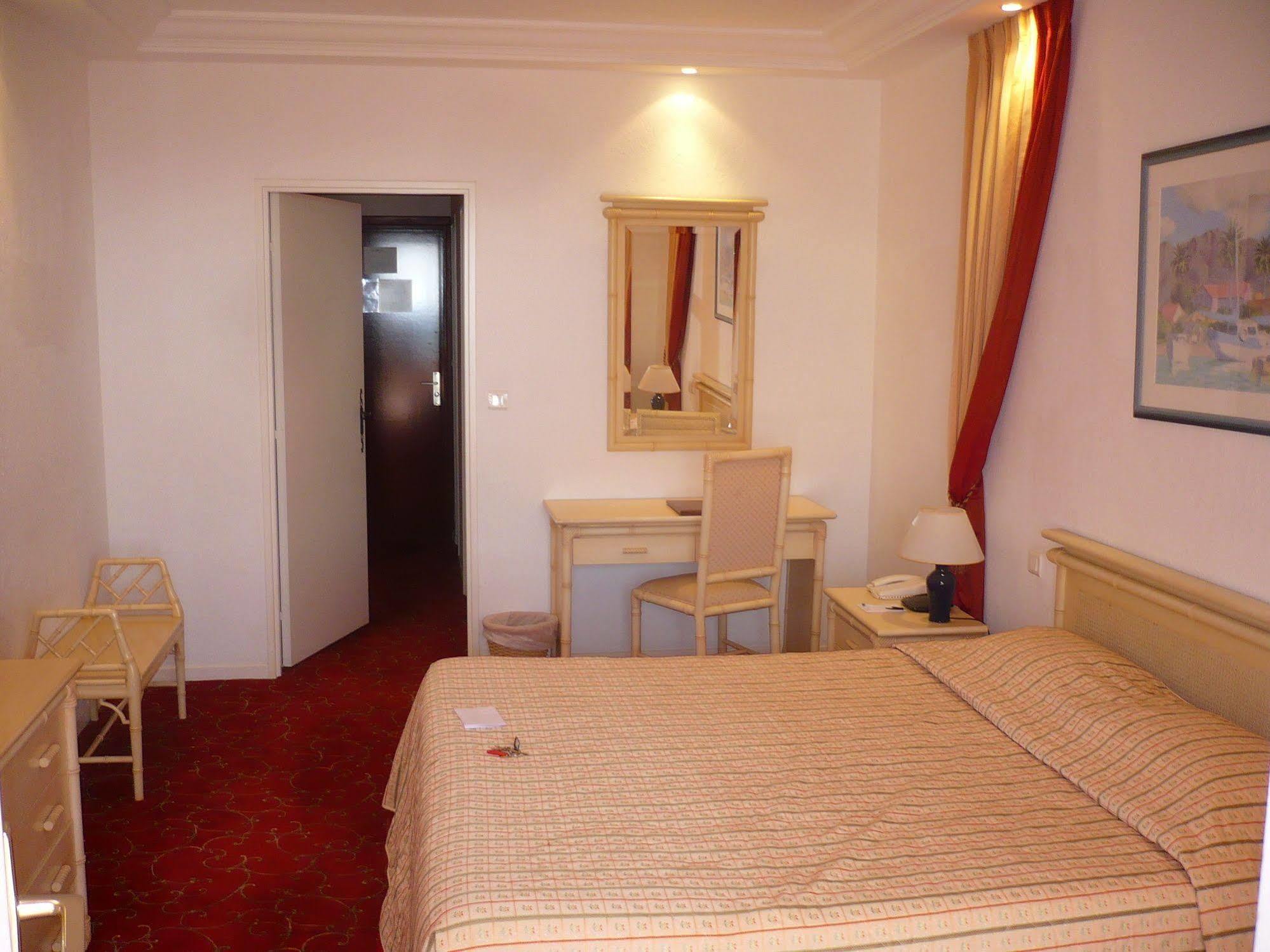 רמטואל Hostellerie Le Baou מראה חיצוני תמונה